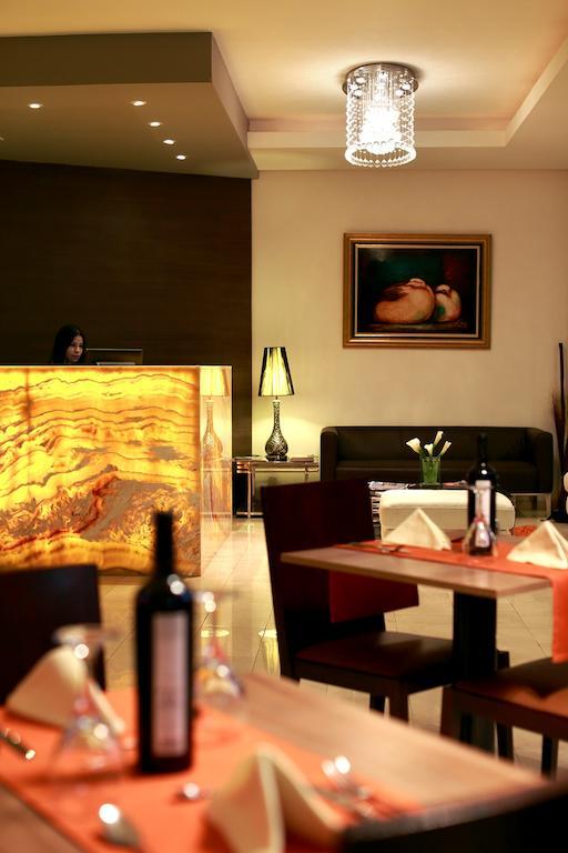 Hotel Suites Ambassador Ciudad de Panamá Exterior foto