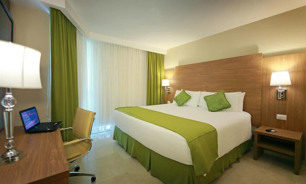 Hotel Suites Ambassador Ciudad de Panamá Exterior foto